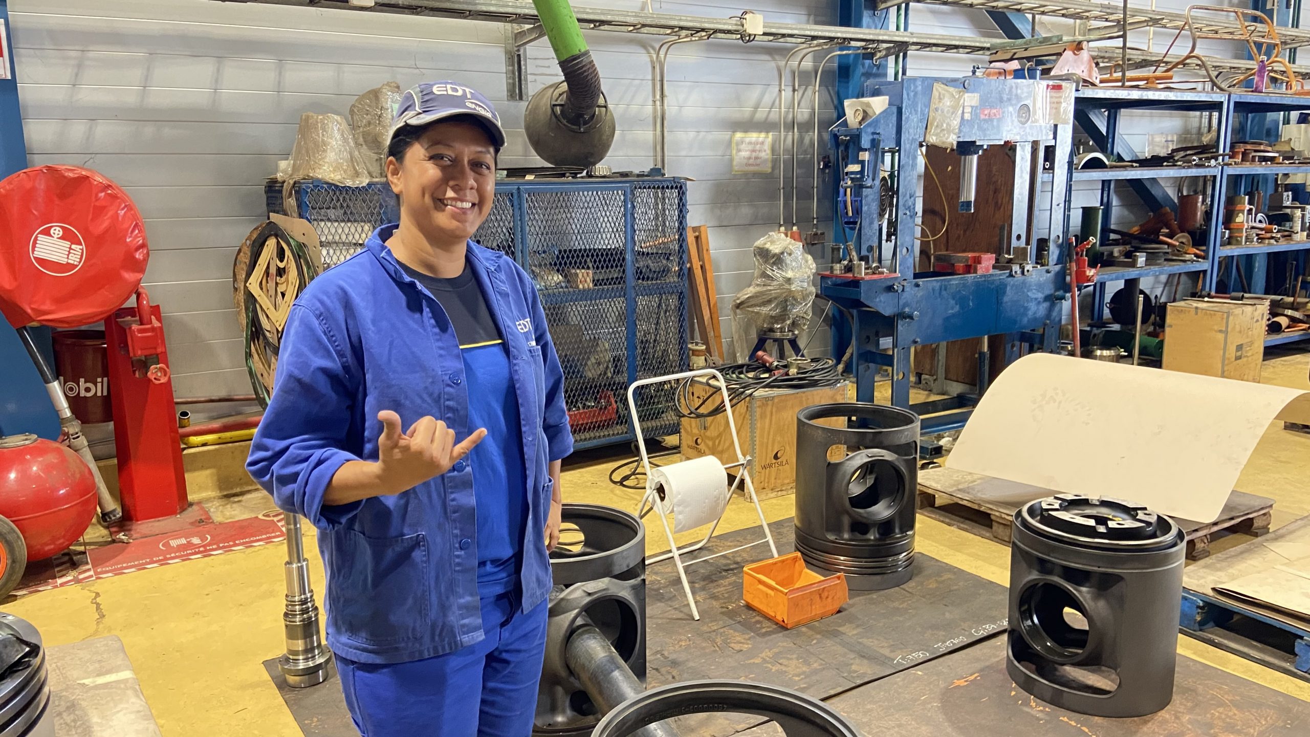 VAHINE AUE, la mécanique aéronautique au féminin! - Femmes de Polynésie